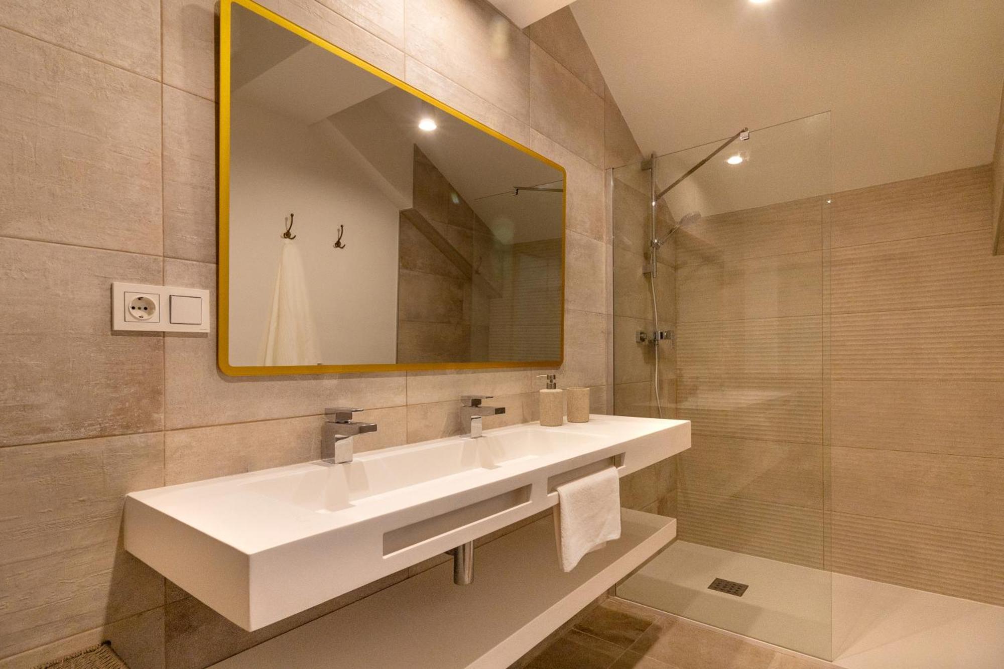 Nt Luxury Central Duplex With Terrace & Parking Málaga Exteriör bild